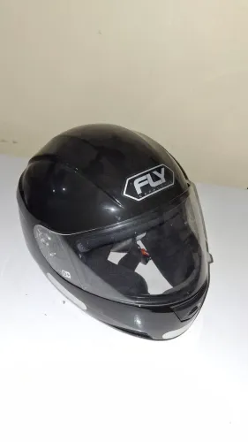 Capacete Fly preto fechado com viseira ? semi novo