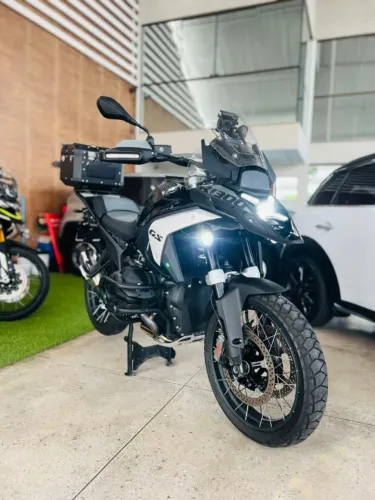 BMW R 1300 GS Triple Black 2025- EMPLACADA 2026  - Único Dono + Top Case