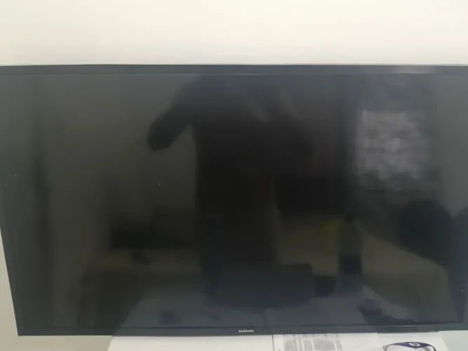 Smart tv Samsung/retirada de peça