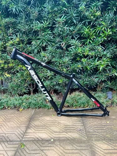 Quadro Absolute Nero 5 - Tamanho 17