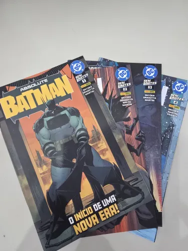 Batman Absolute volumes 1, 2, 3 e 4