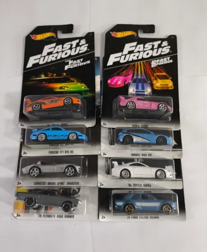 Set hot Wheels velozes e furiosos 8 miniaturas