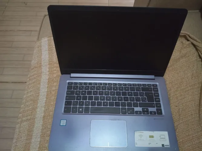 Notebook Asus i5 8 geração 