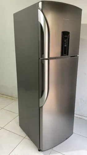 Geladeira Panasonic 