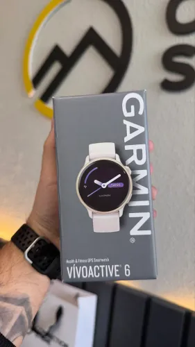 Garmin Vivoactive 6 Lunar Gold - Novo Garantia
