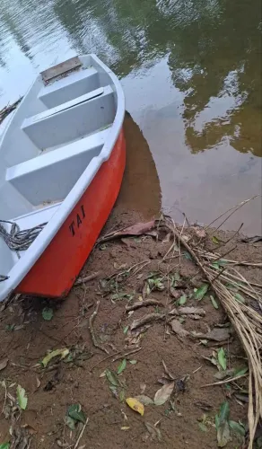 Barco de fibra 
