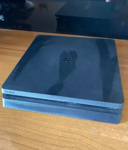 Ps4 slim 1Tb
