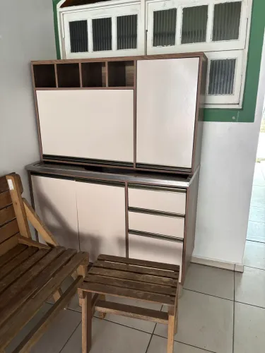 Vendo armário aéreo e Cuba