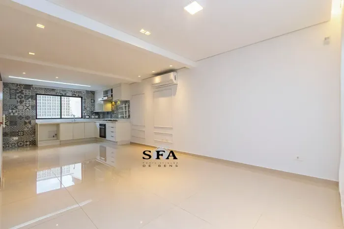 Casas de Condomínio à venda 161m2 com 3 quartos em Água Verde - Curitiba - PR