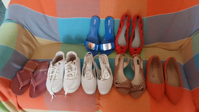 7 pares de calçados