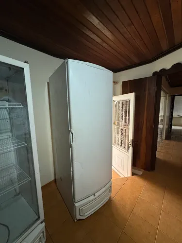 Freezer vertical Gelopar