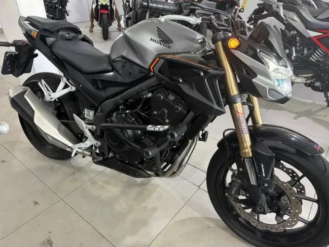 HONDA CB 500F 2023