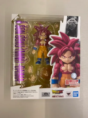 Goku SSJ4 Daima SH Figuarts