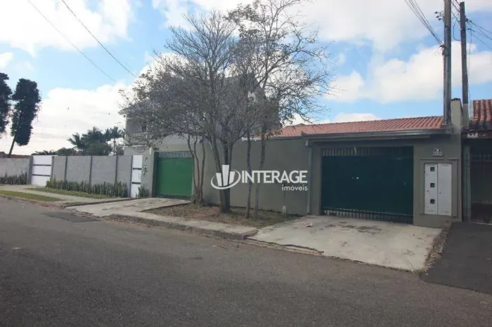 Casa com 2 dormitórios para alugar, 75 m² por R$ 2.846,95/mês - São Braz - Curitiba/PR