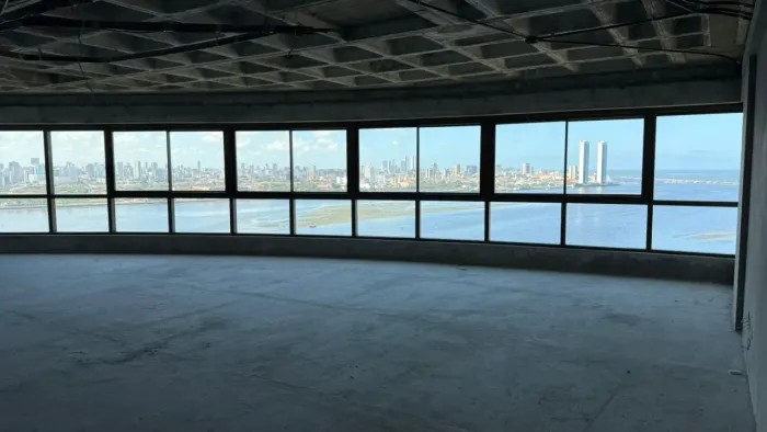 Imóvel com 268m², 4suítes, no Pina - Recife - PE