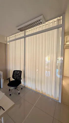 Vidros para divisórias 6m de comprimento por 3m de largura
