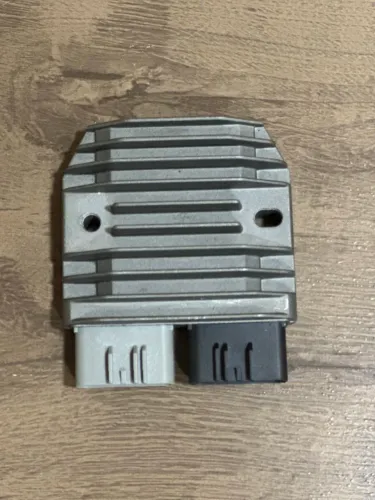 Retificador trifásico BMW Yamaha 