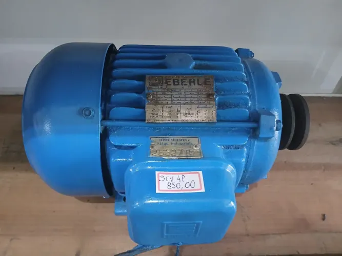 Motor elétrico de 3 cavalos CV 220/380 Volts trifásico blindado 1750 RPM WEG usado revisad