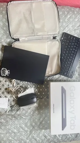 Tablet S10 FE com menos de um ano de uso