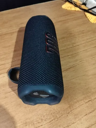 Caixinha JBL original Flip 7 muita qualidade de sommmmmm 