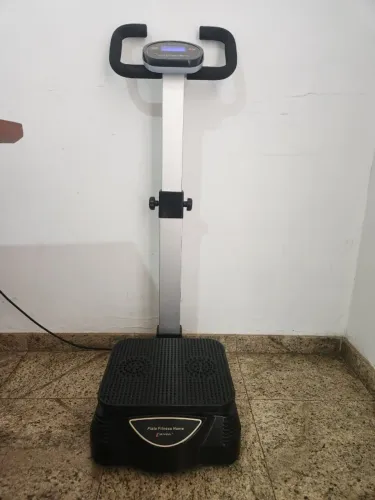 Plataforma Vibratória Bioshape Plate Fitness Home - KLH M8 3 Programas de T