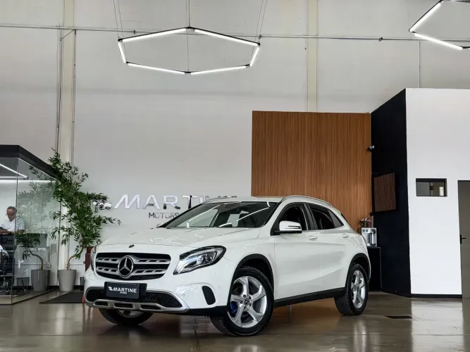 Mercedes-Benz GLA 200 Adv. 1.6/1.6 TB 16V Flex Aut. 2018