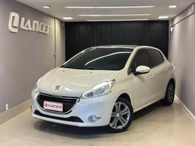 Peugeot 208 Griffe 1.6 Flex 16V 5P Aut. 2014