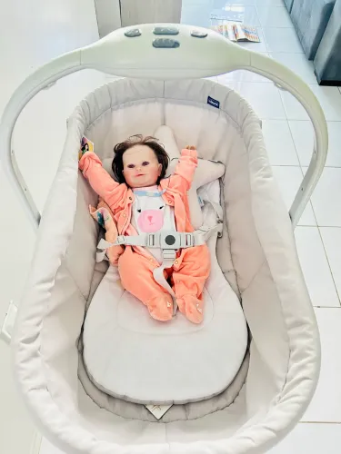 Berço Portátil Chicco Baby Hug 4 em 1 Glacial