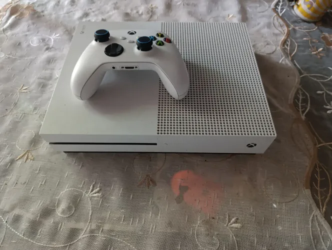 XBOX ONE S