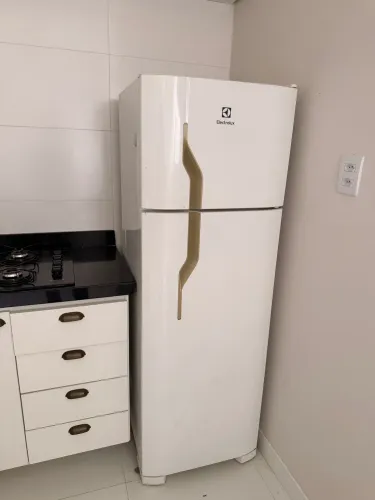 Geladeira / Refrigerador Duplex Cycle Defrost Electrolux DC35A