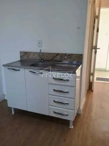 Sala - / Comercial / Centro