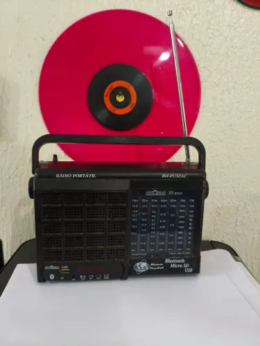 RÁDIO PORTÁTIL MOTOBRÁS AM/FM COM USB E BLUETOOTH