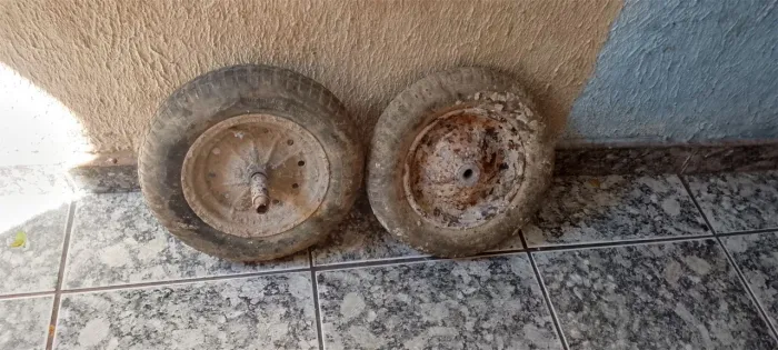Roda de carrinho de mao