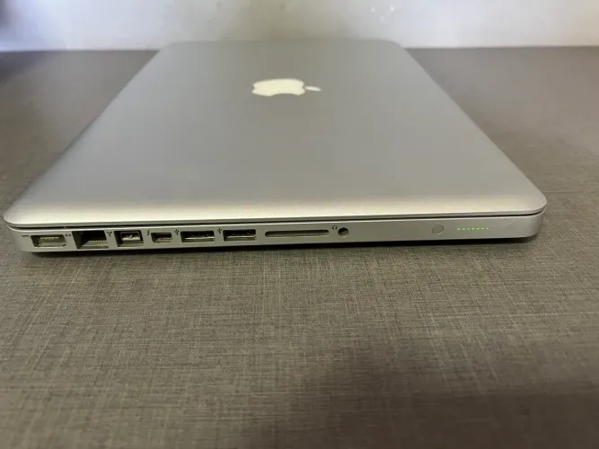 Vendo MacBook 2011