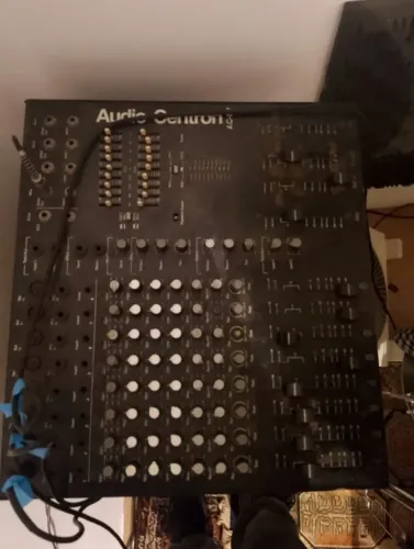 Mesa de Som Analógica 8 Canais Audio Centron (ACOMPANHA 2 CAIXAS PASSIVAS)