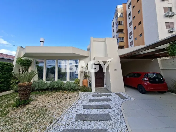 Excelente Casa 3 dormitório(s) em Trindade - Florianópolis