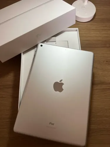 iPad 9ª Geração 64GB Prata Seminovo - Faço Troca e Parcelo 12x