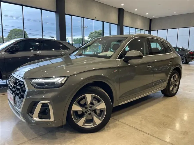 Audi Q5 Performance 2.0 TFSIe S.tr. QT (hib.) 2024