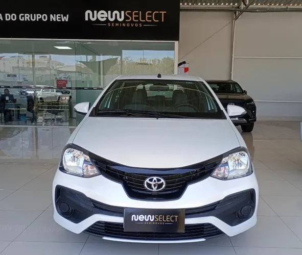Toyota Etios X Plus 1.5 Flex 16V 5P Mec. 2021