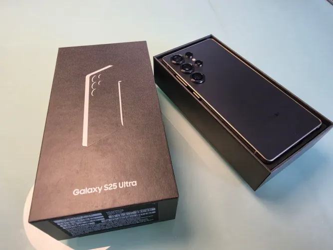 Samsung Galaxy S25 Ultra Titânio Preto 512GB