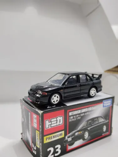 Miniatura Mitsubishi Lancer Evolution III