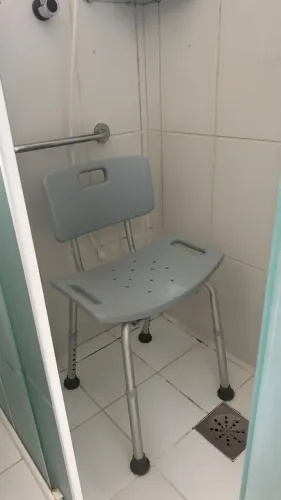 Banco para banho com encosto