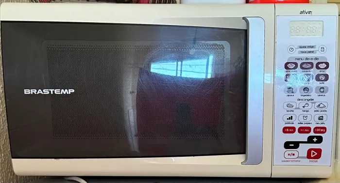 Micro-ondas Brastemp Ative! 30 L - Bem conservado