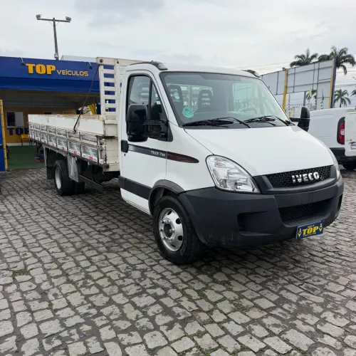 OPORTUNIDADE! CAMINHÃO IVECO 70C17 2013 BAIXÍSSIMA km 94.500