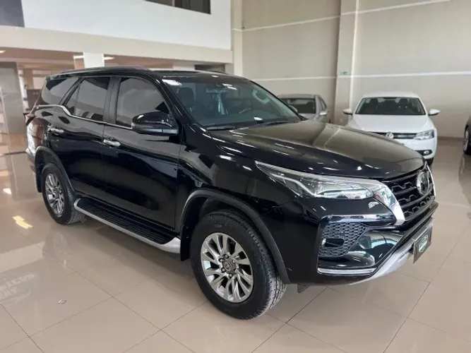 Toyota Hilux SW4 SRX 4X4 2.8 TDI 16V Dies. Aut. 2021