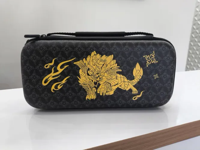 CASE NINTENDO SWITCH MONSTER HUNTER
