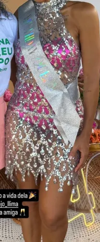 Vestido fashion com hot pant