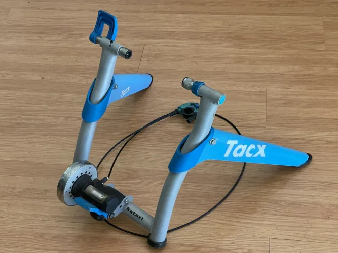 Rolo de Treino Tacx no estado que se encontra