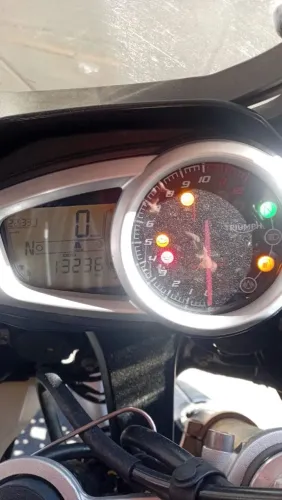Moto Triumph Tiger Sport 1050
