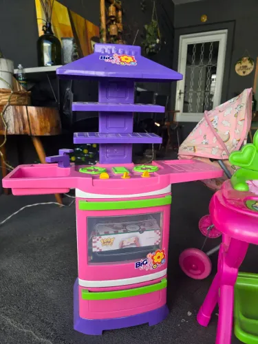 Lote de brinquedos pra menina